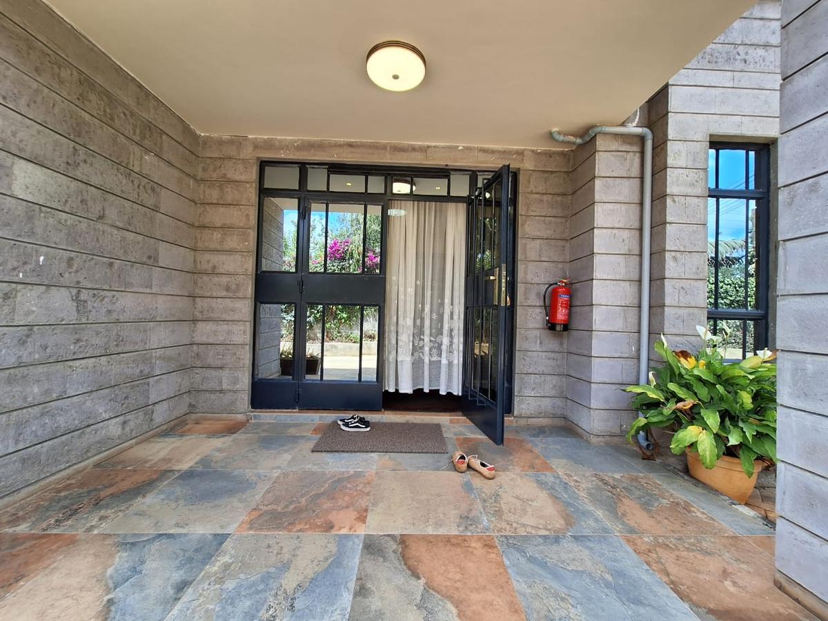 Serviced 1 Bed Apartment with En Suite at Convent Drive Lavington - 3