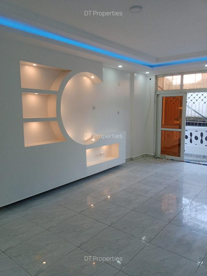 3 Bed House at Tudor - 2