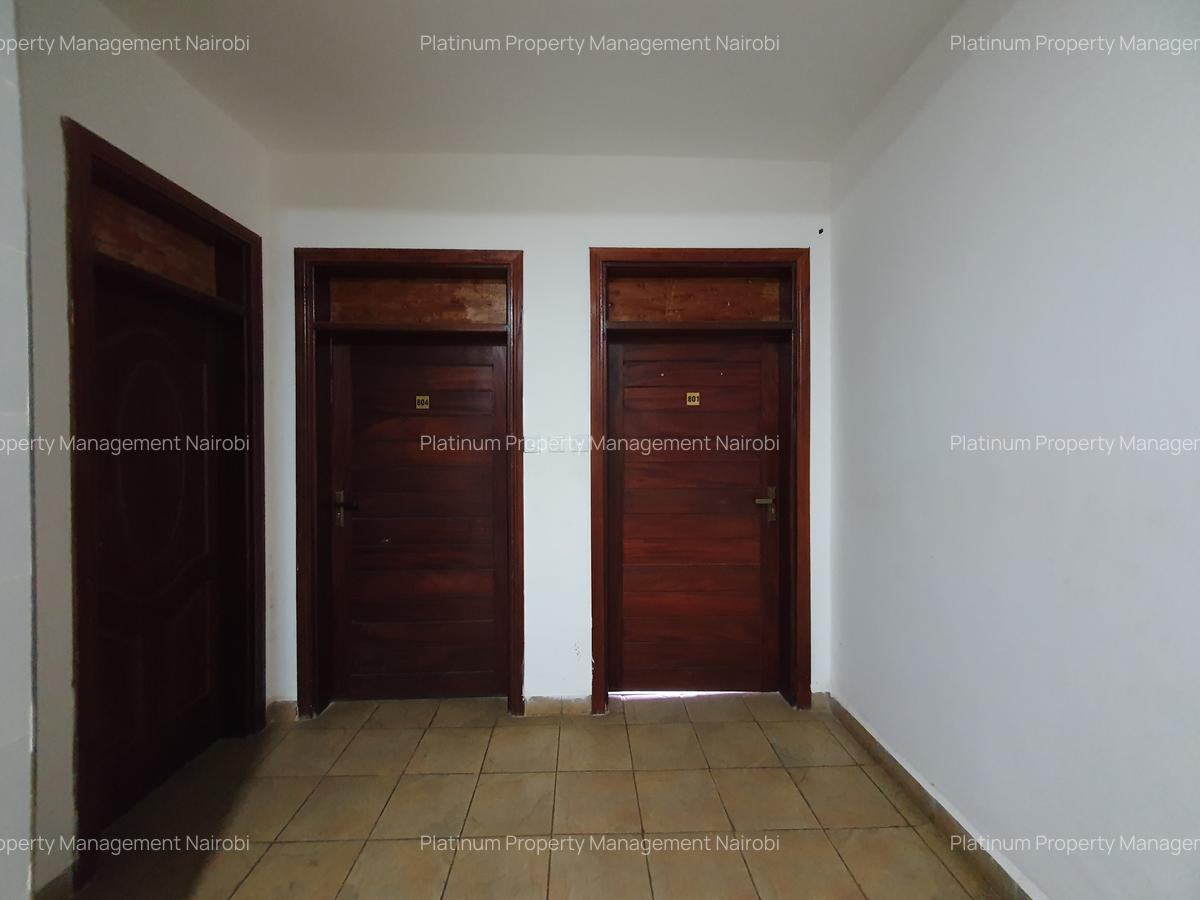 3 Bed Apartment with En Suite in Parklands - 17