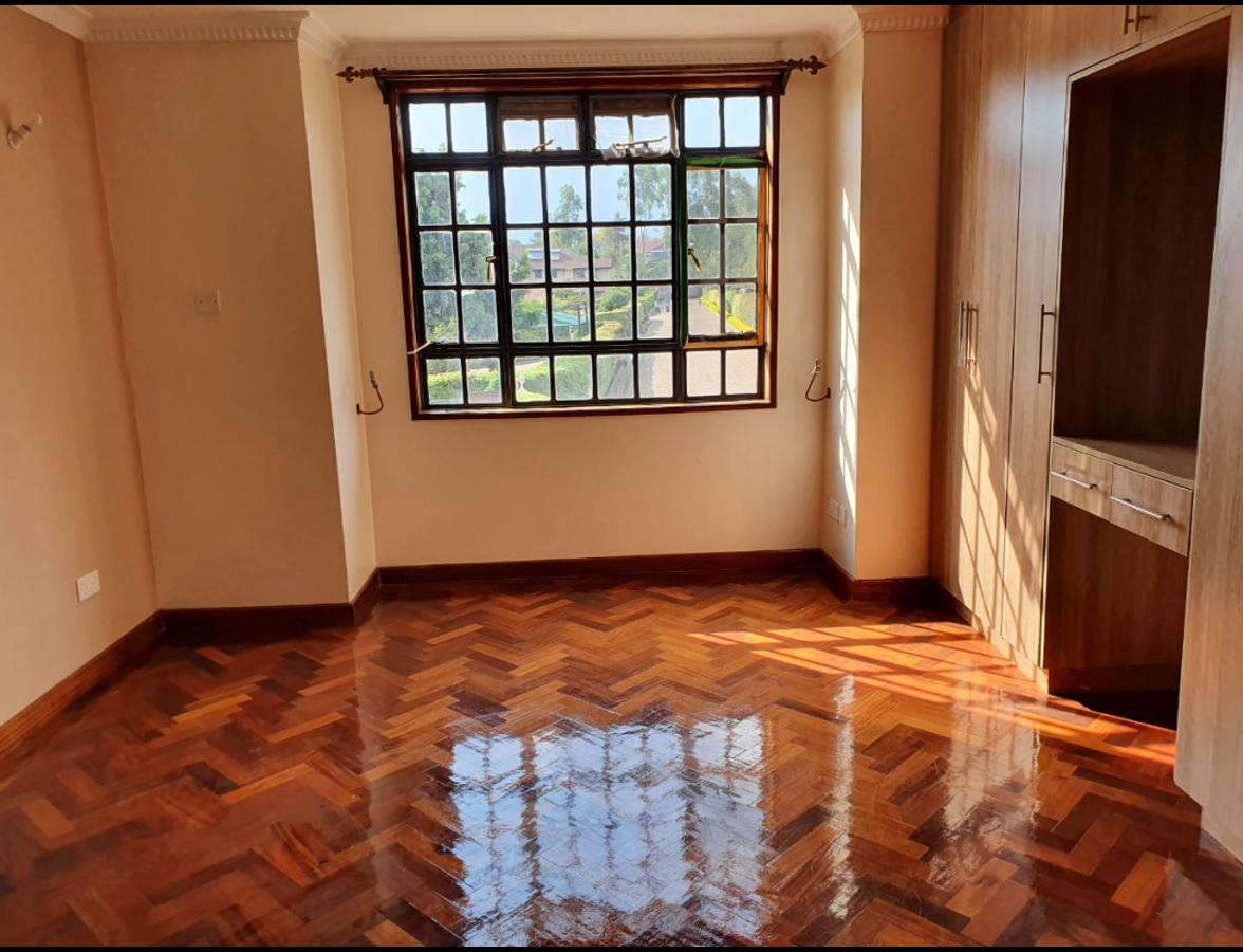 4 Bed House with En Suite in Karen - 3