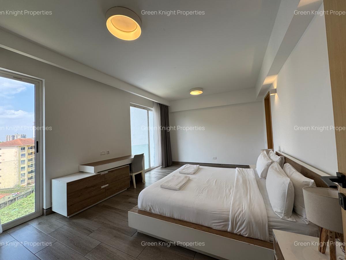 Serviced 3 Bed Apartment with En Suite in Kilimani - 11