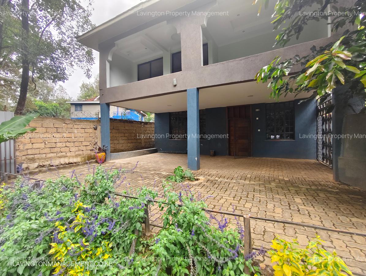 4 Bed House with En Suite at Giraffe Centre - 4