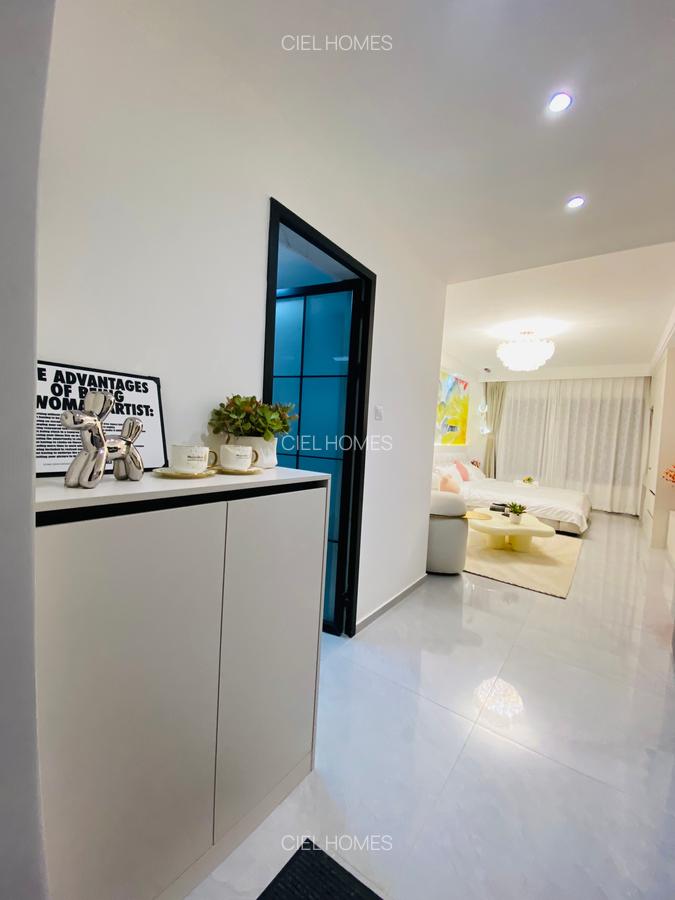 Studio Apartment with En Suite at Wood Avenue - 3