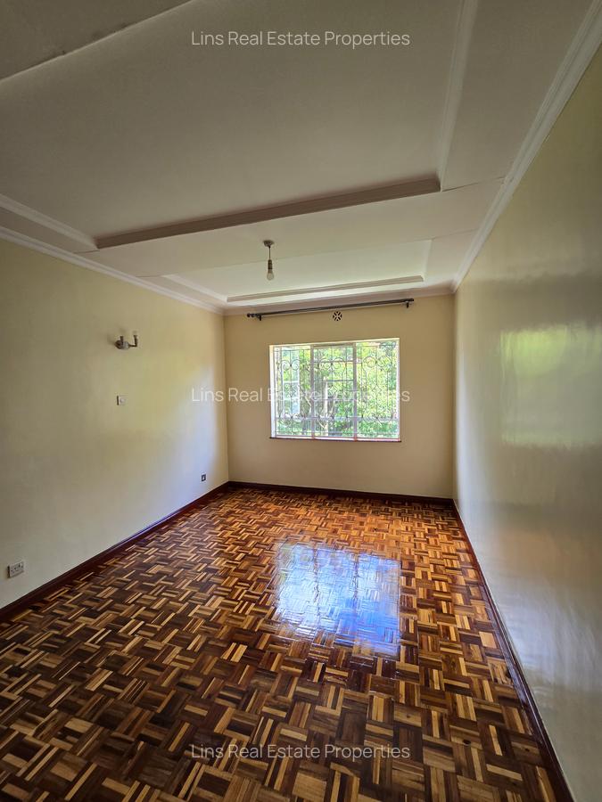 4 Bed Townhouse with En Suite in Lavington - 4
