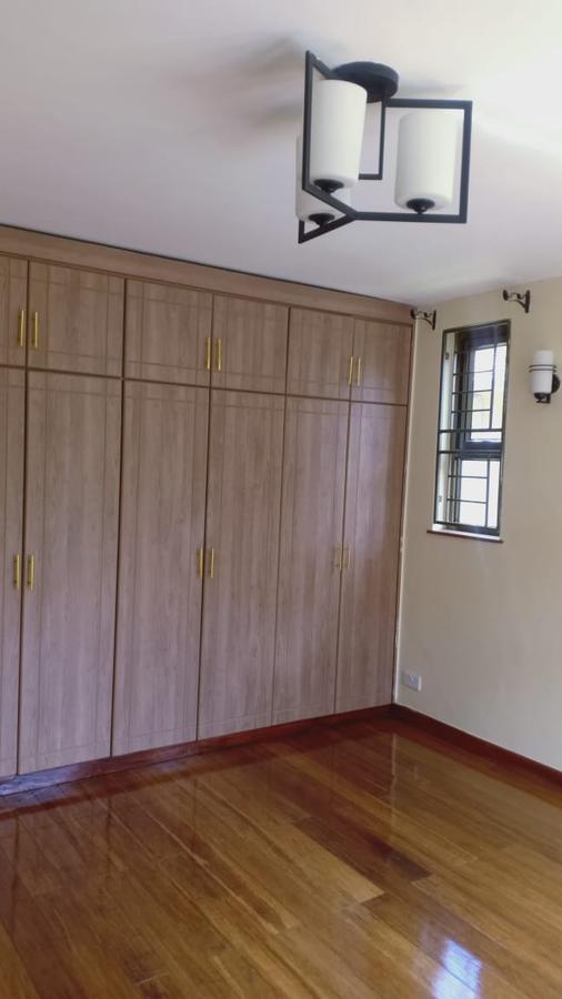 5 Bed Villa with Swimming Pool in Lavington - 11