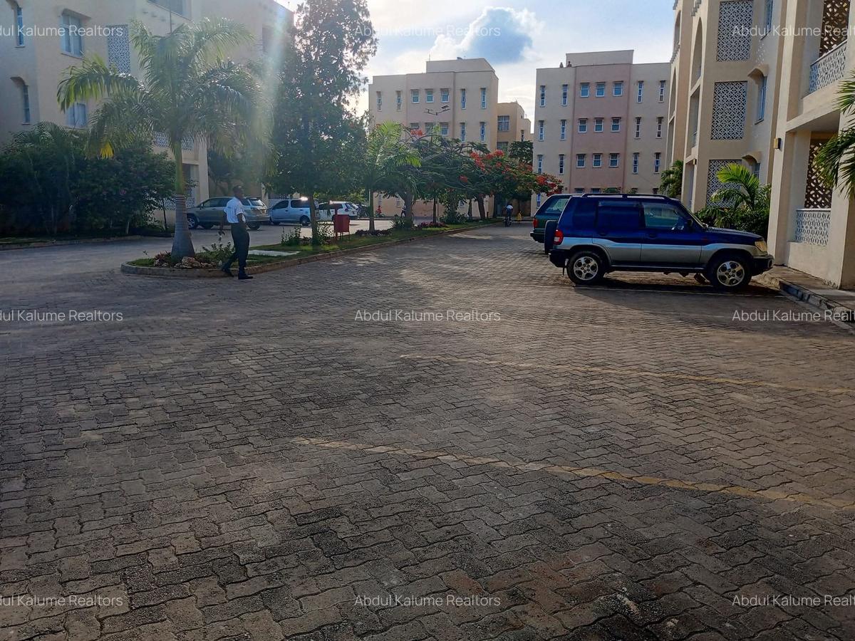 Serviced 2 Bed Apartment with En Suite at Mtwapa - 9