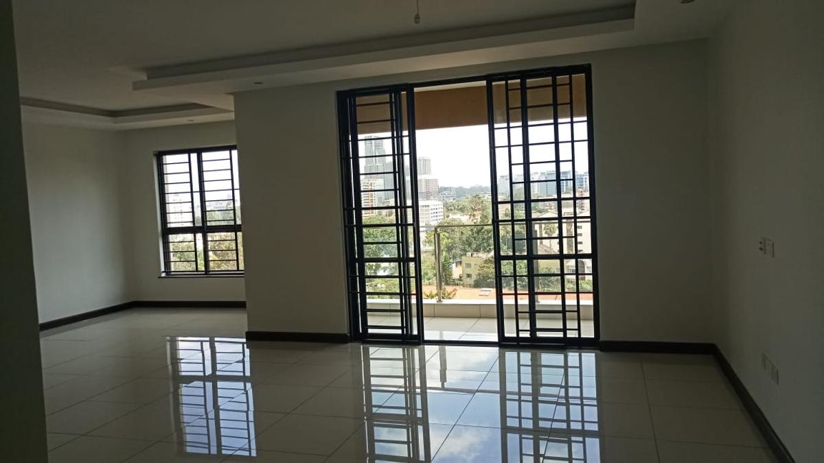 3 Bed Apartment with En Suite at General Mathenge - 9