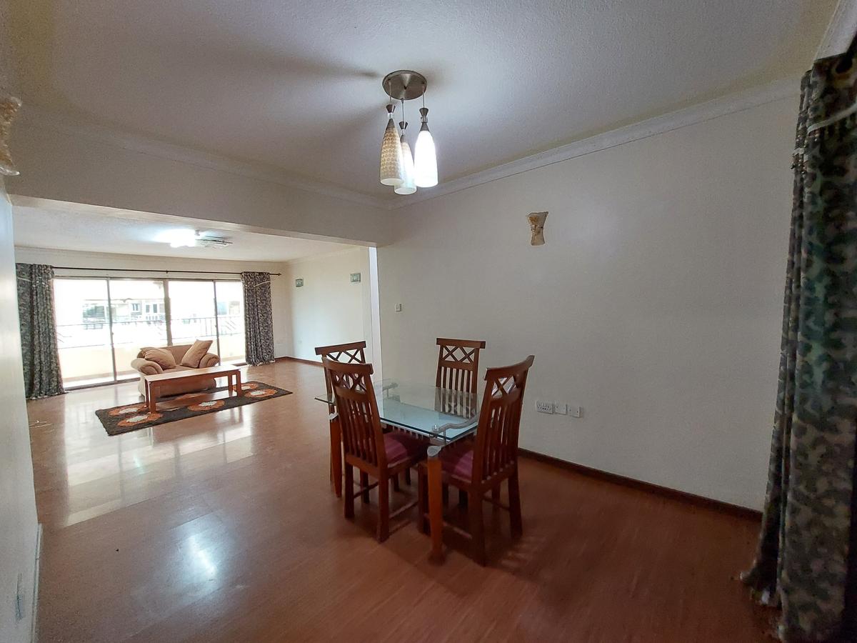 3 Bed Apartment with En Suite at Lavington - 3