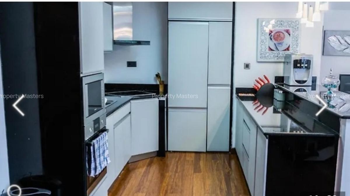 Serviced 1 Bed Apartment with En Suite at Wood Avenue - 3