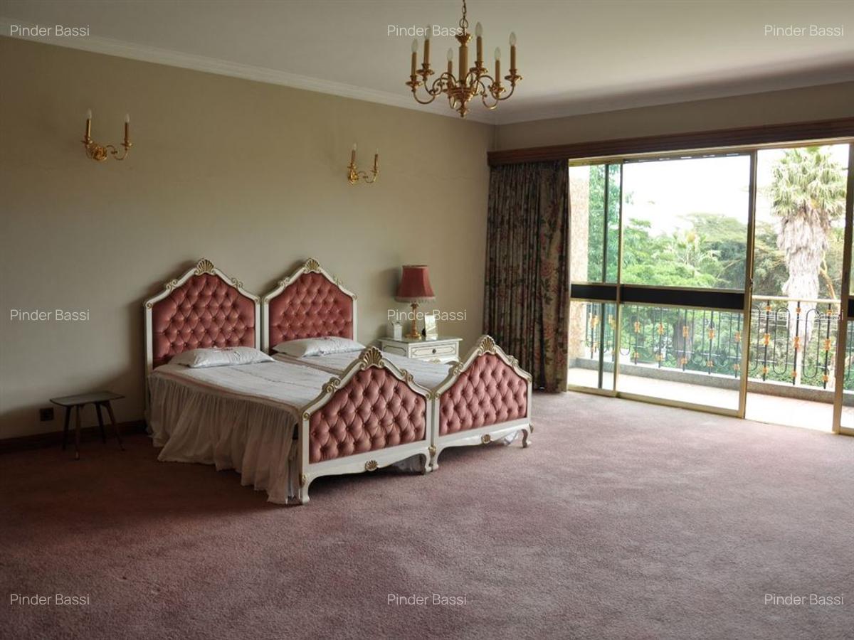 8 Bed Villa in Lavington - 18