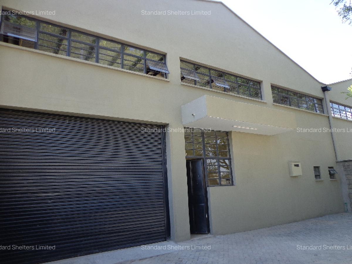 7,089 ft² Warehouse with Parking in Industrial Area - 4