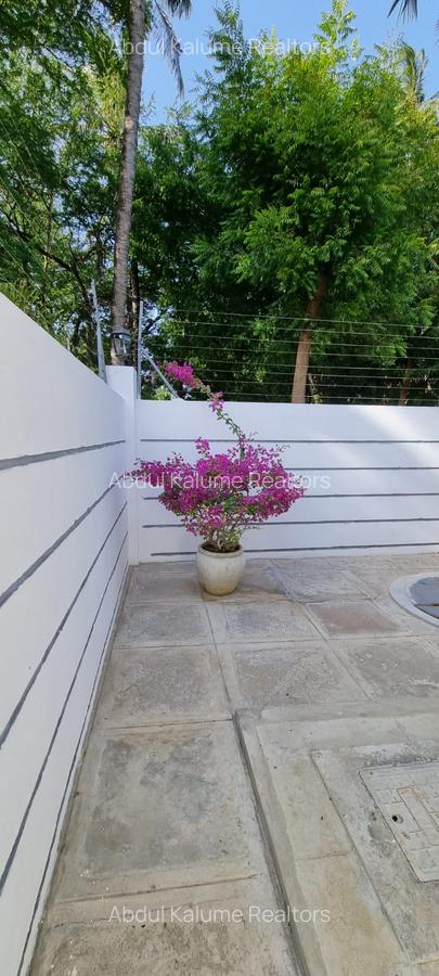 3 Bed Villa with En Suite at Mtwapa - 9