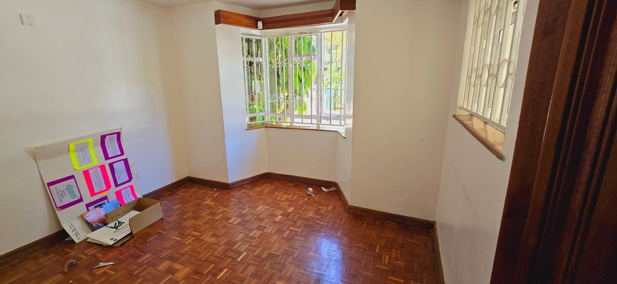 5 Bed Villa with En Suite at Off Mugumo Road - 7