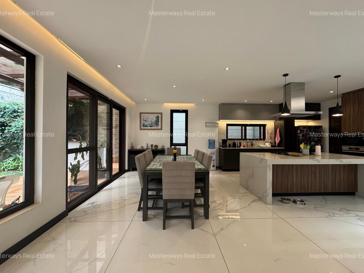 4 Bed Townhouse with En Suite in Westlands Area - 4