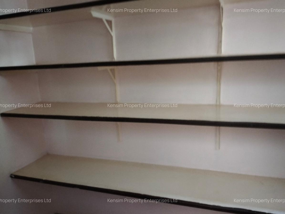 4 Bed Townhouse with En Suite in Spring Valley - 12