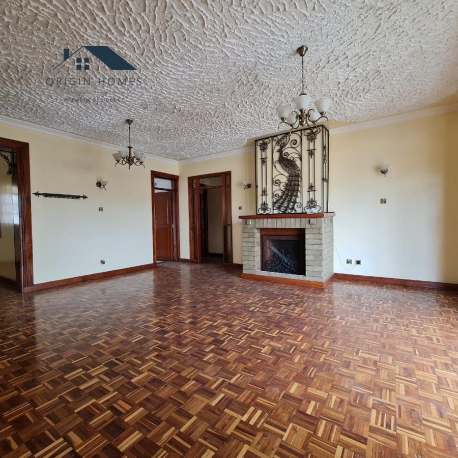 4 Bed Apartment with En Suite at Riverside Drive - 4