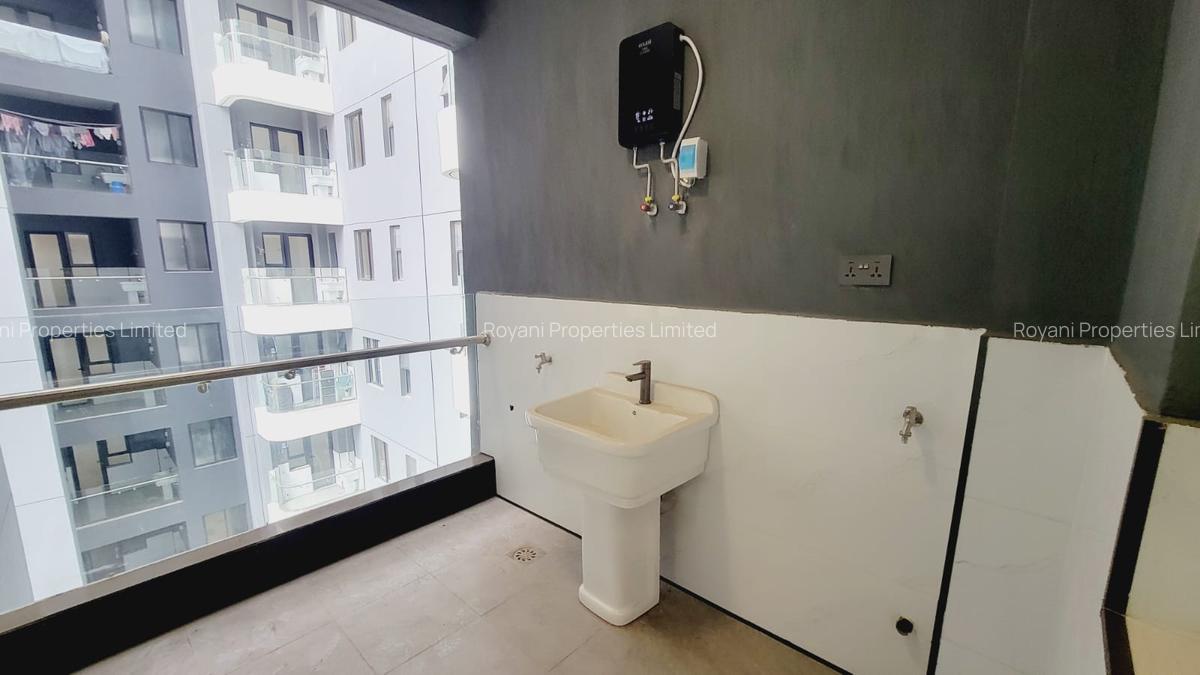 2 Bed Apartment with En Suite in Kilimani - 14