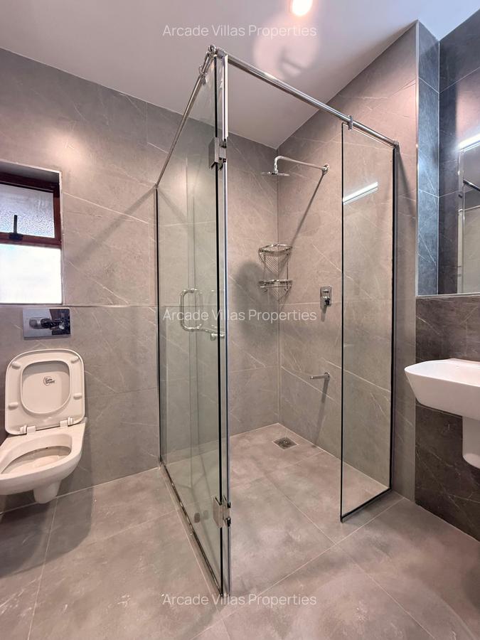 3 Bed Apartment with En Suite in Kileleshwa - 14