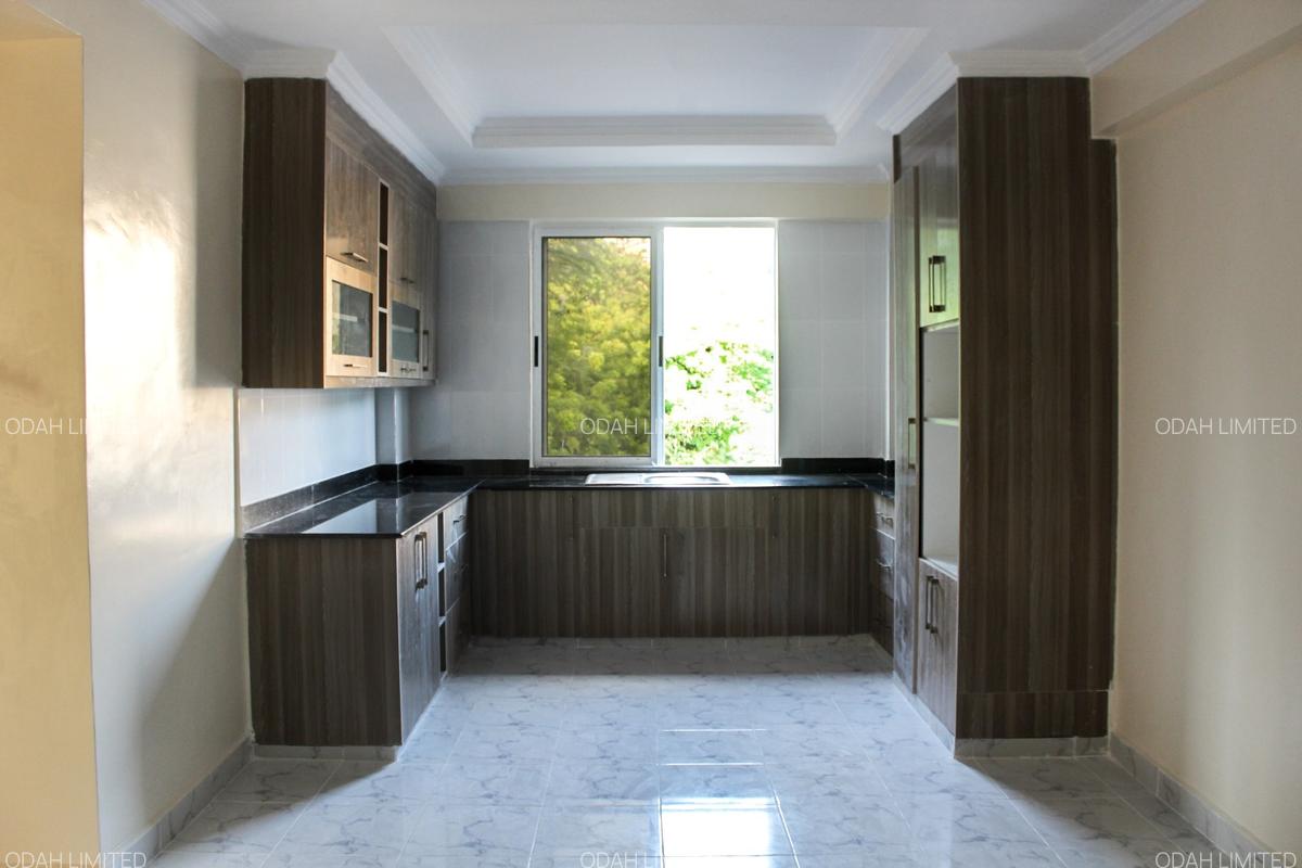1 Bed Apartment with En Suite at Mombasa Area - 10