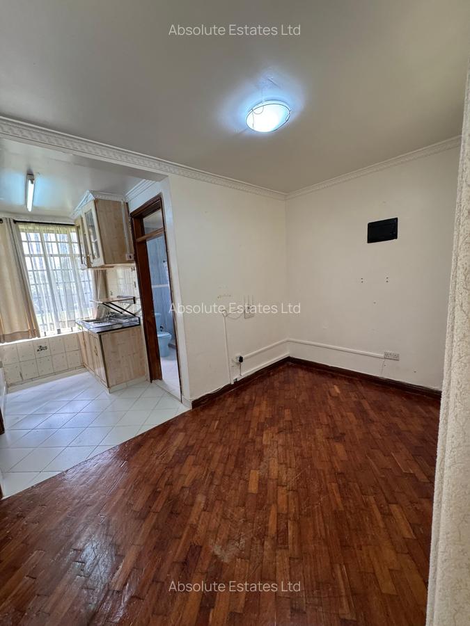 2 Bed House with Garden in Nyari - 3