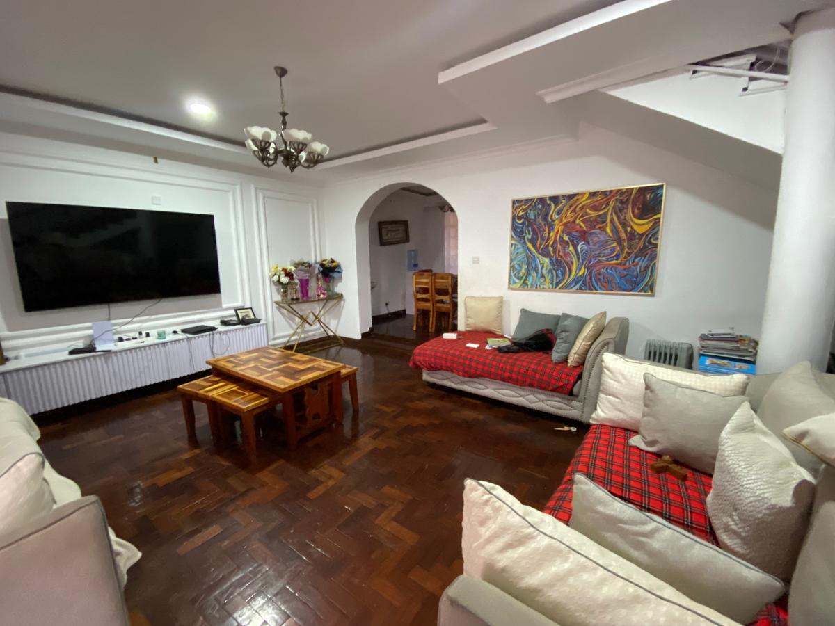 3 Bed Apartment with En Suite in Nyari - 6