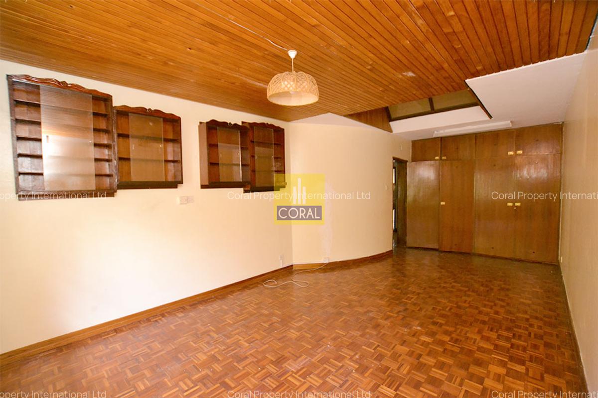 5 Bed House with Garden in Westlands Area - 20