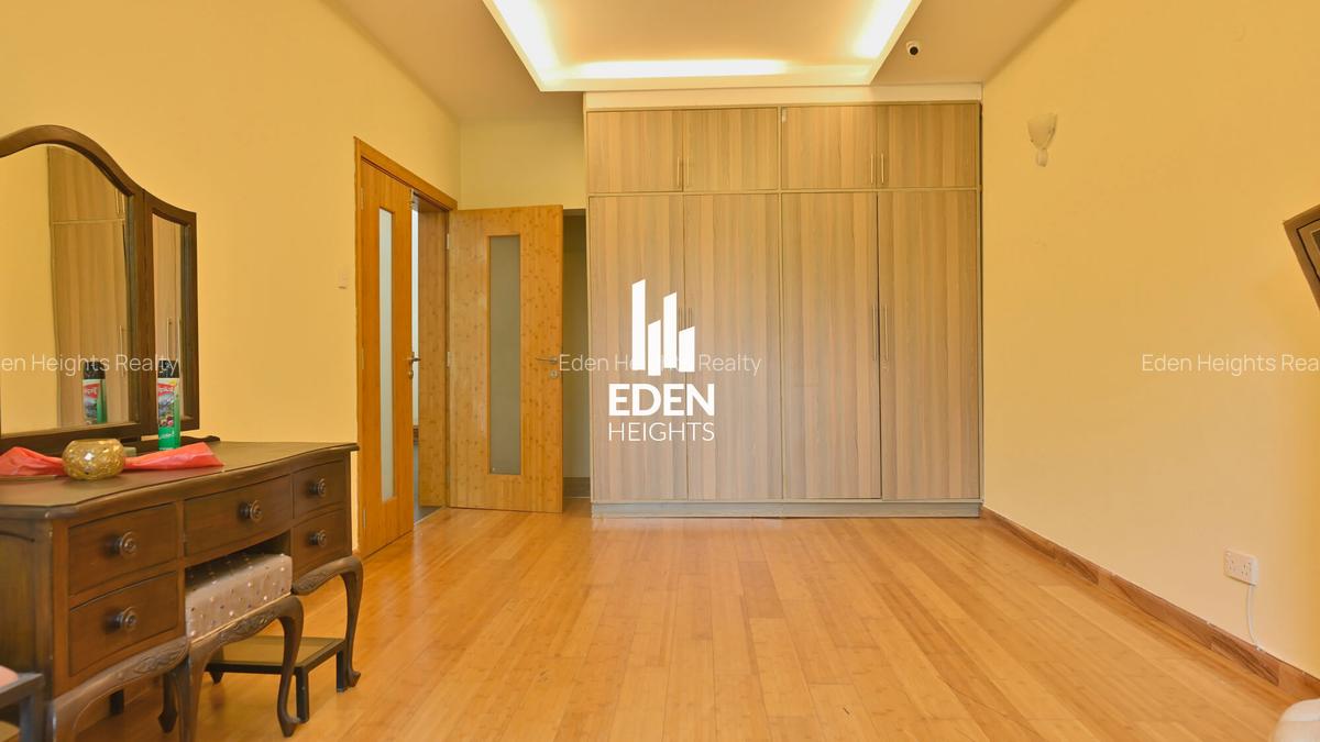 5 Bed Townhouse with En Suite in Kyuna - 13