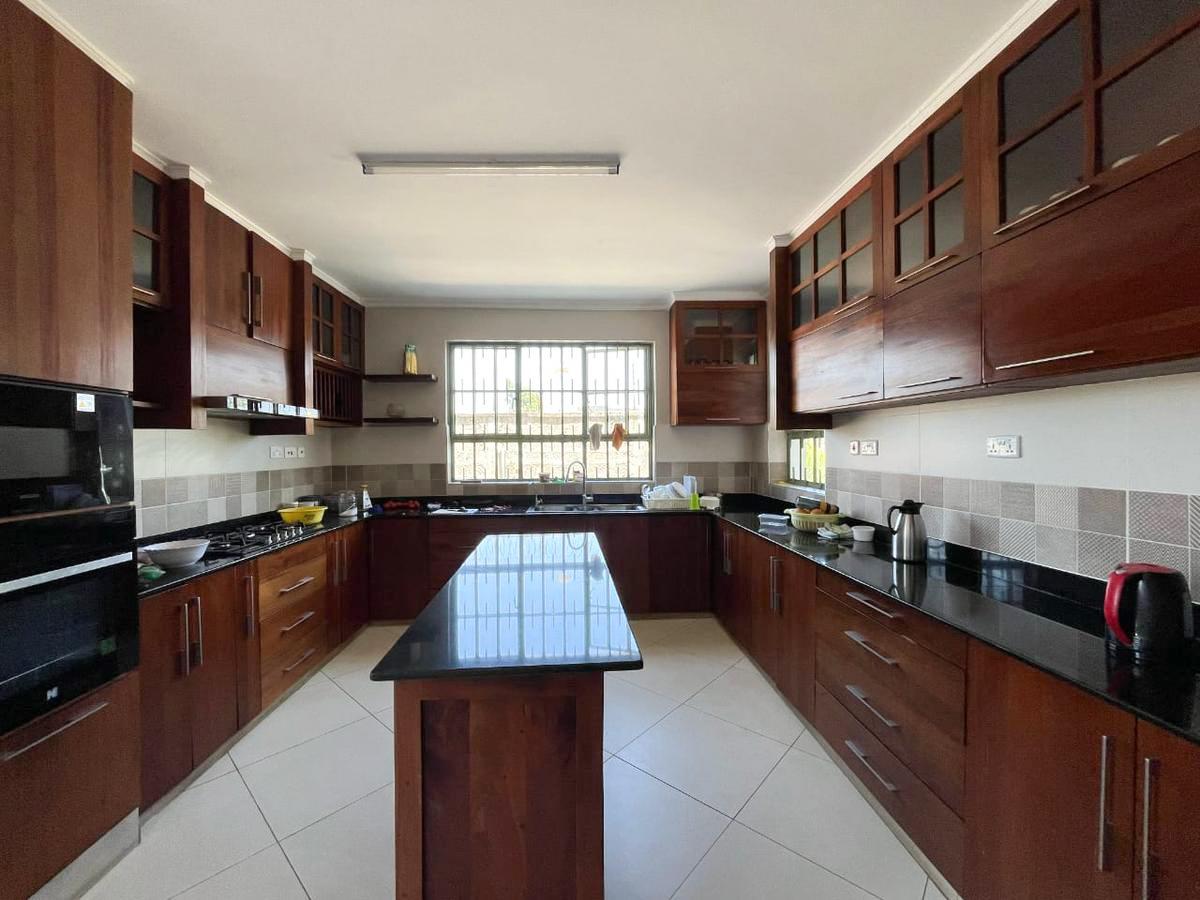 6 Bed House with Staff Quarters in Karen - 8