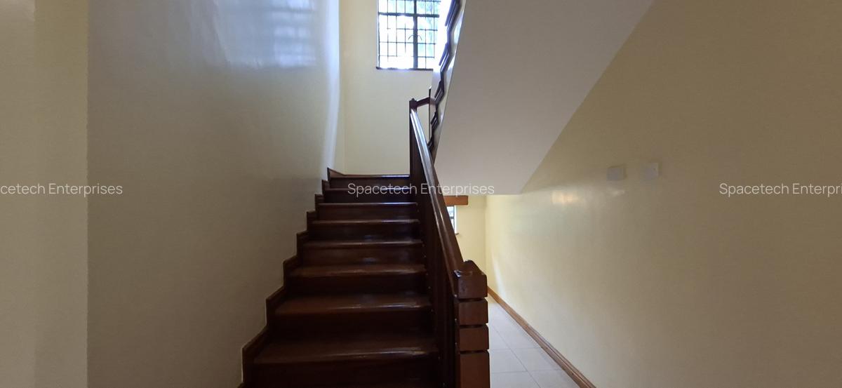 5 Bed House with En Suite in Nyari - 15