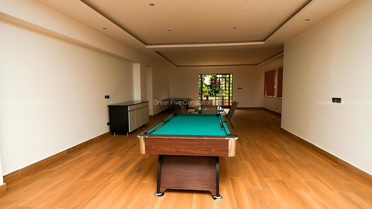 5 Bed Villa with En Suite in Kitisuru - 16