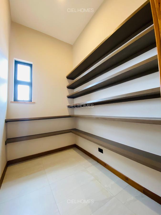 4 Bed House with En Suite in Loresho - 18