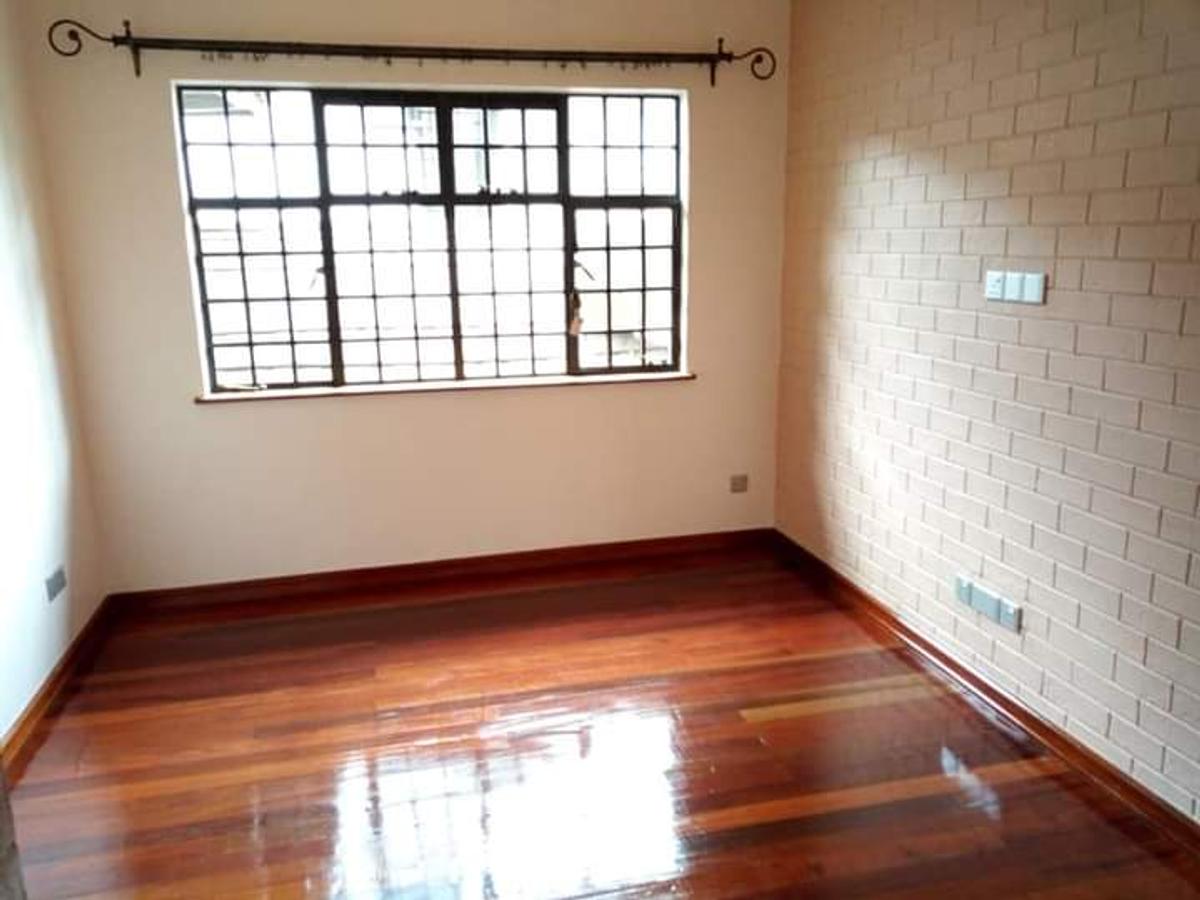 4 Bed Townhouse with En Suite at Off Peponi Road - 7