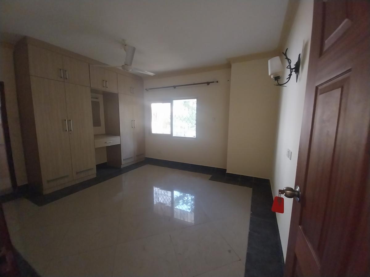 4 Bed House with En Suite at Nyali - 13