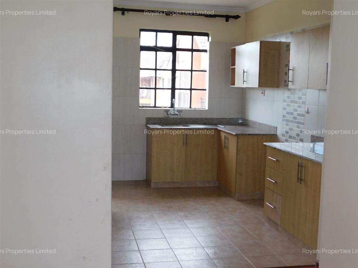 2 Bed Apartment with En Suite at Fourways Junction Estate - 4