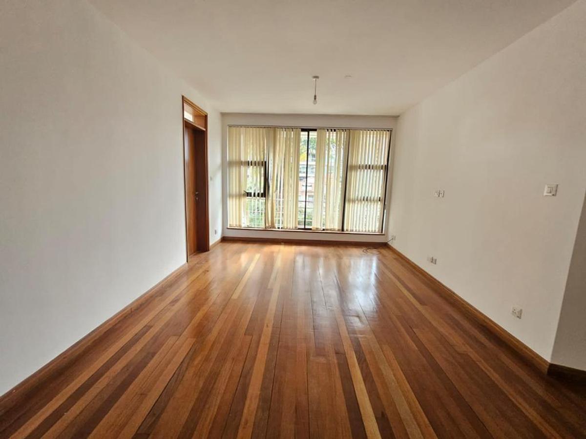 4 Bed Apartment with En Suite in General Mathenge - 16