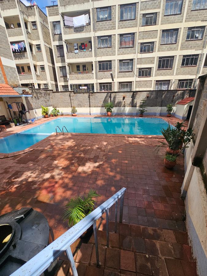 3 Bed Apartment with En Suite at Lavington - 2