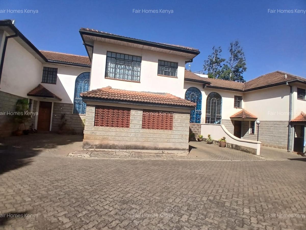 4 Bed Townhouse with En Suite at Manyani East - 18