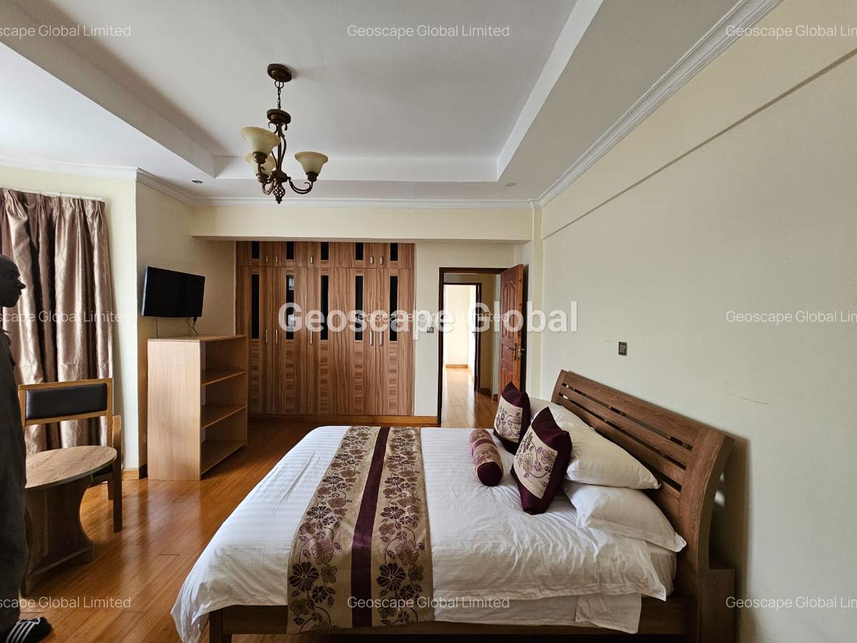 2 Bed House with En Suite in Nyari - 11