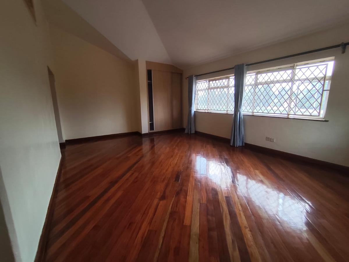 5 Bed House with Swimming Pool in Runda - 7