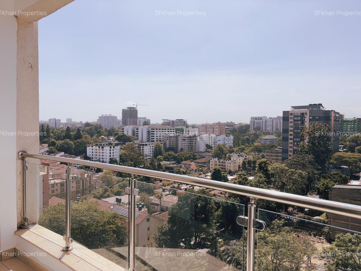 2 Bed Apartment with En Suite at Lantana Road - 12