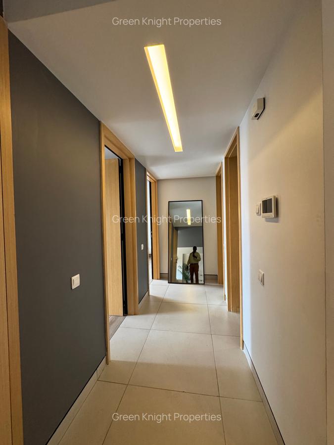 Serviced 2 Bed Apartment with En Suite in Kilimani - 15