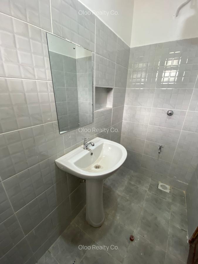 2 Bed Apartment with Borehole at Kabiria Rd - 8