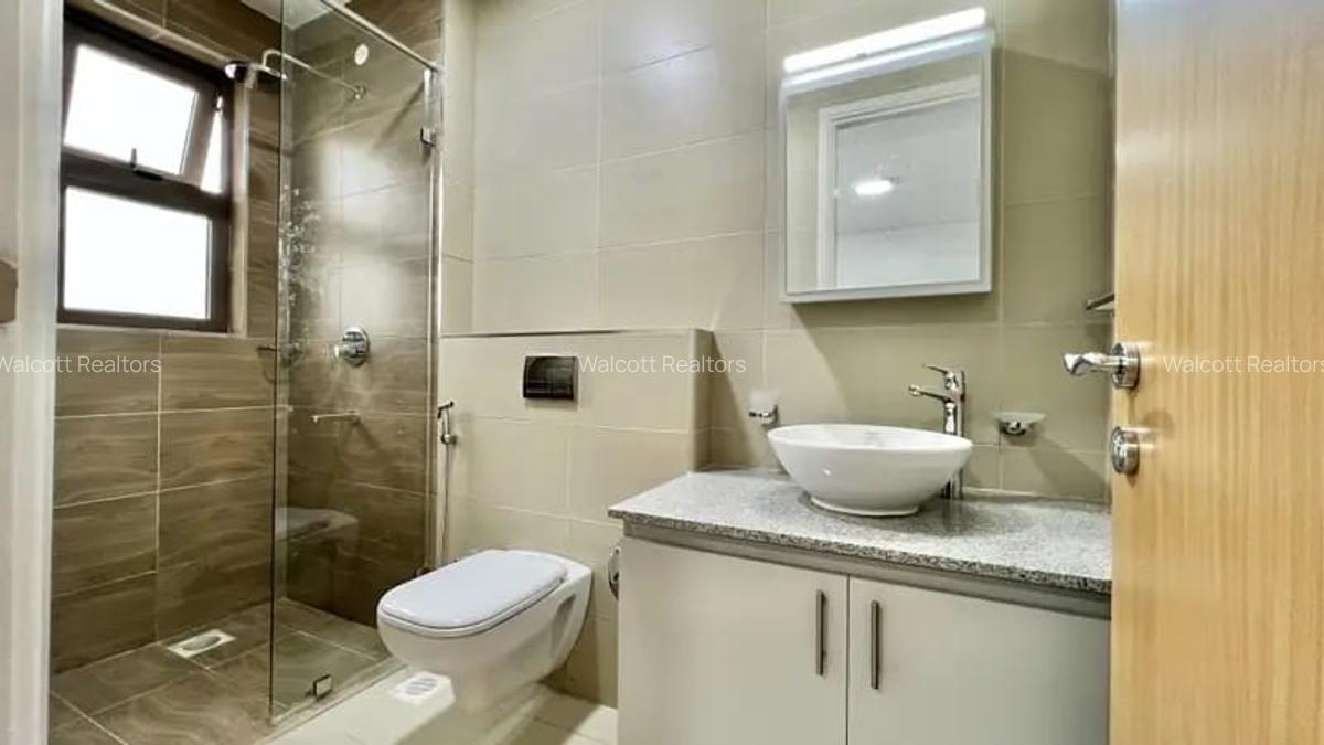 2 Bed Apartment with En Suite in Lavington - 5