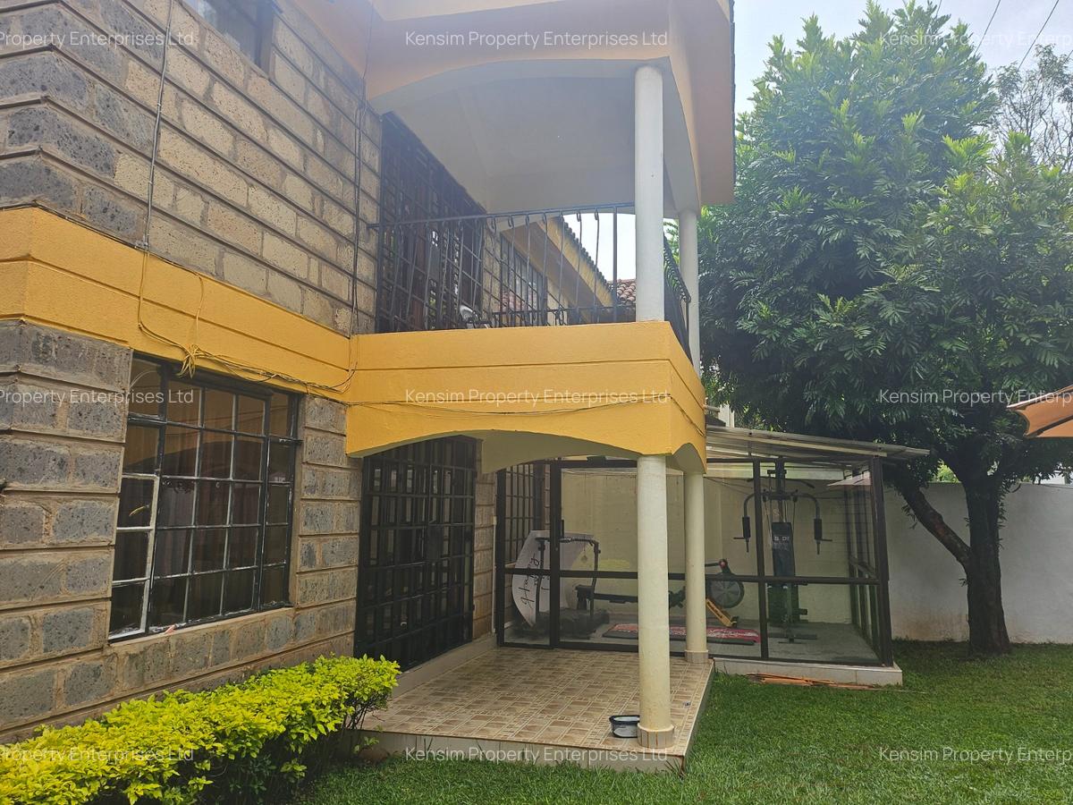4 Bed Townhouse with En Suite in Lavington - 2