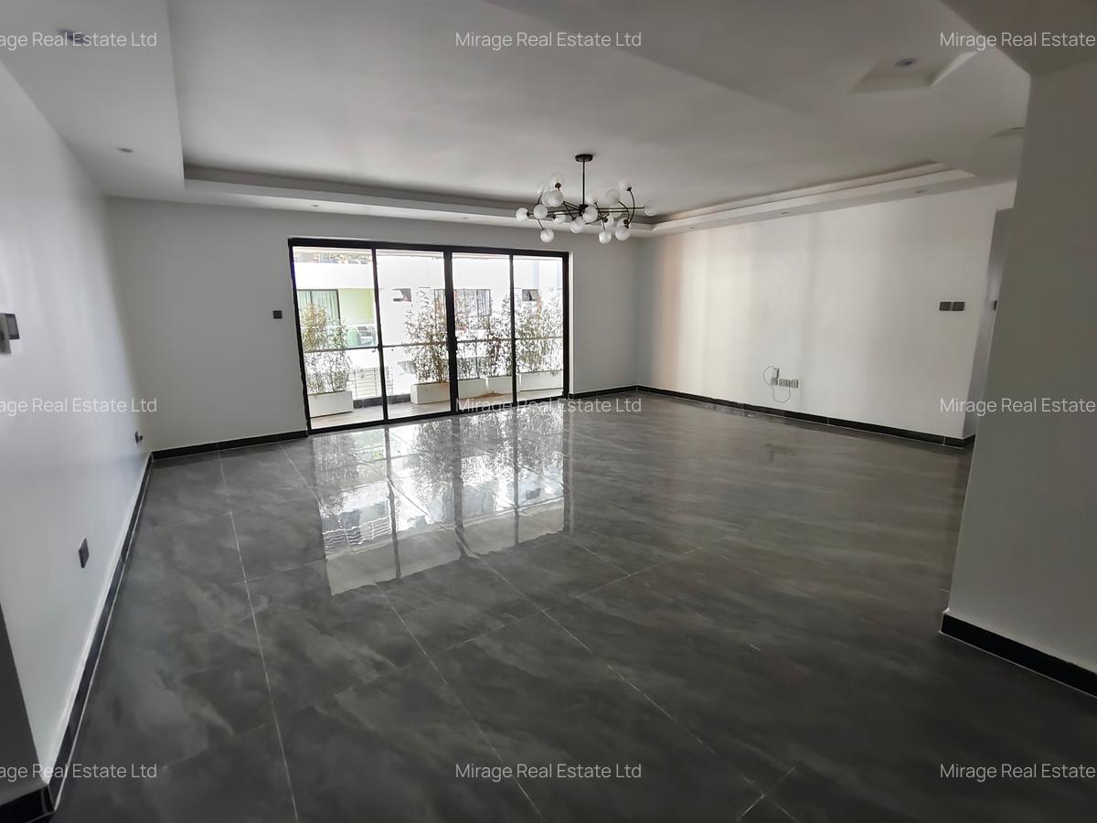 4 Bed Apartment with En Suite in Kileleshwa - 4