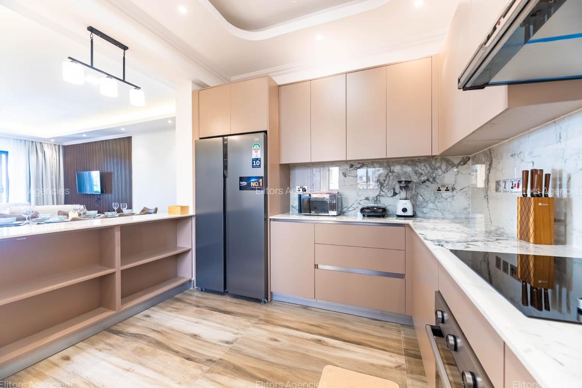 Serviced 2 Bed Apartment with En Suite at Brookside Drive - 7