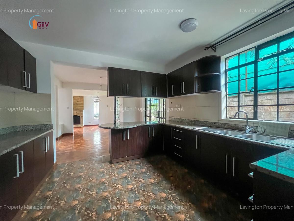 4 Bed Townhouse with En Suite at Lavington Green - 3