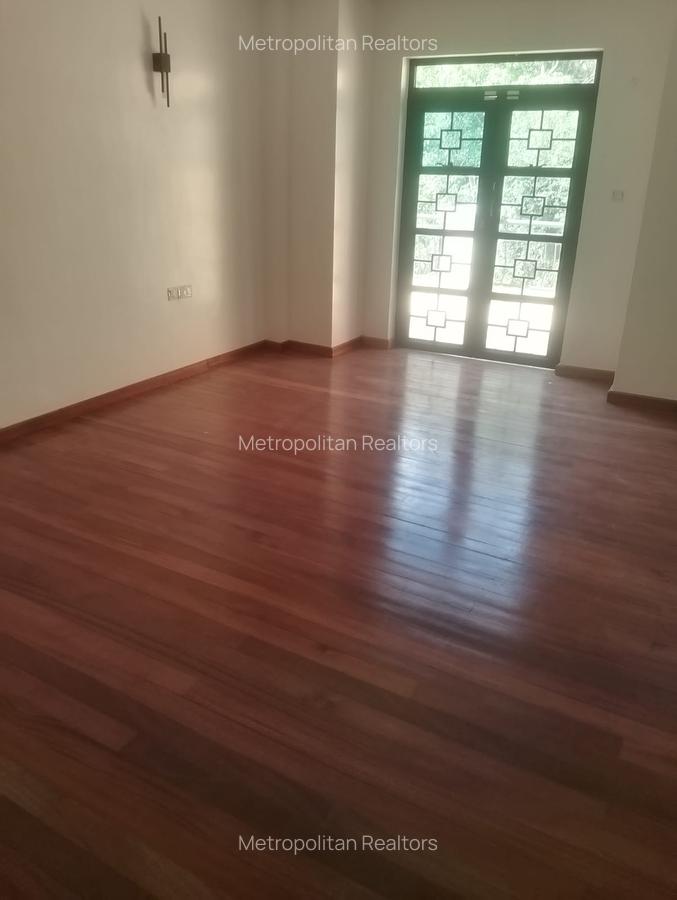 4 Bed Villa with En Suite at Ndege Road - 13