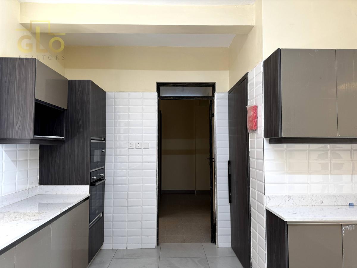 3 Bed Townhouse with En Suite in General Mathenge - 18