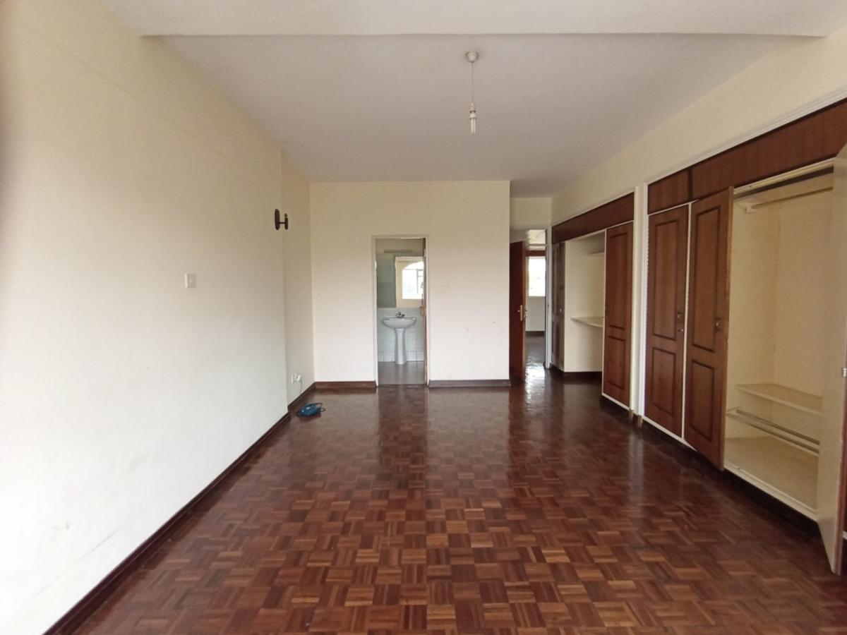 2 Bed Apartment with En Suite at Forest Road Near Premier Academy - 12